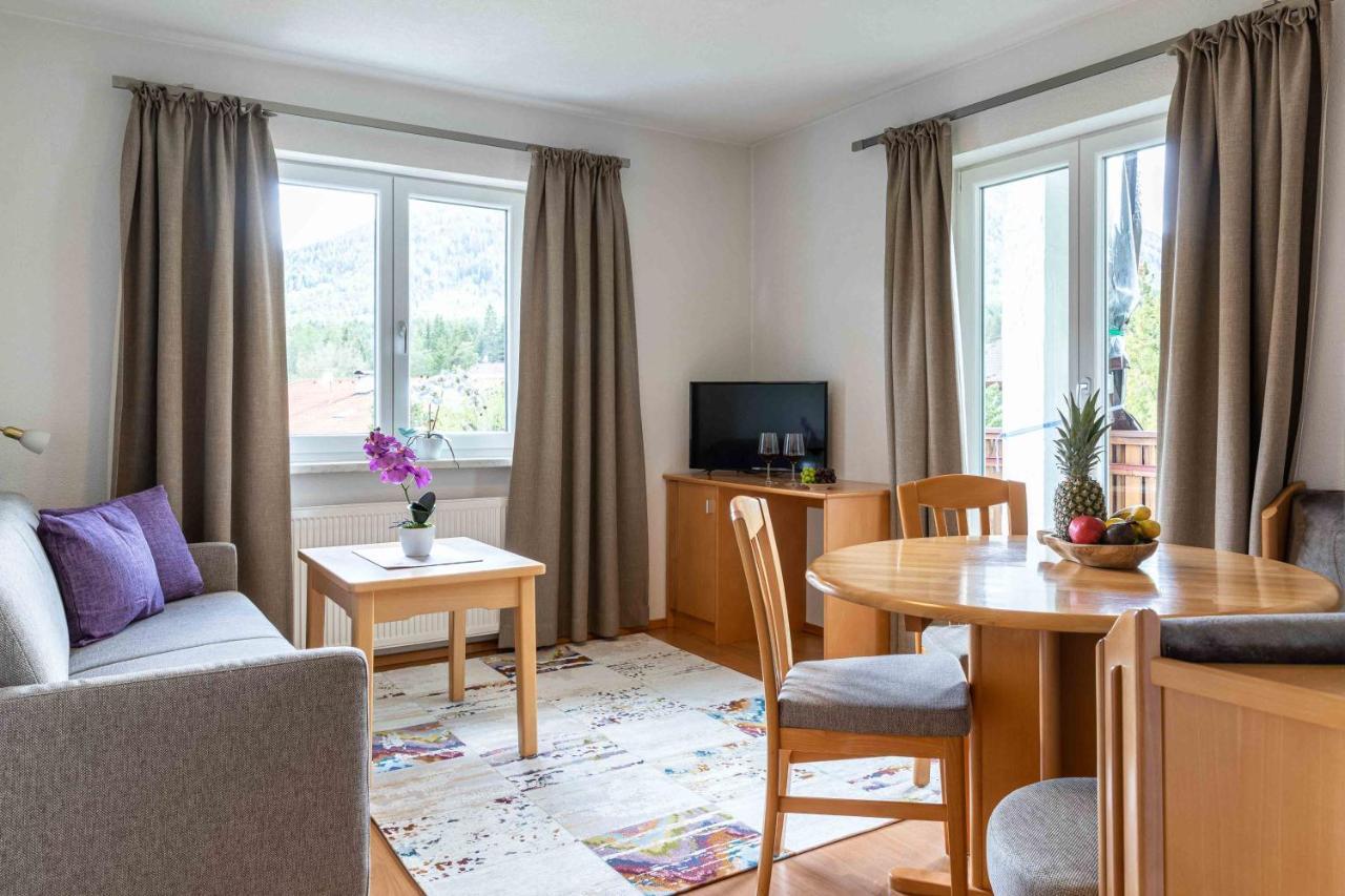 Appartementhaus Bergland Obsteig Eksteriør bilde